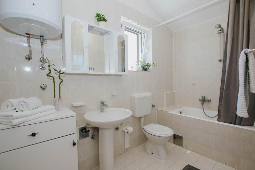Apartman Relax 2 Zaboric Exterior foto
